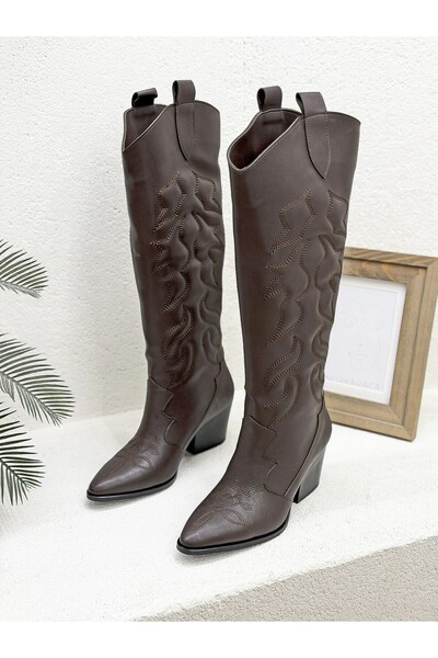 NUR KARACA 26K2937 Cizme Western cu toc de 6 cm și detalii brodate pentru femei