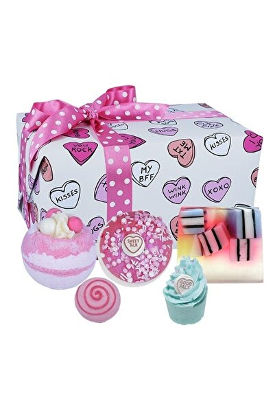 Bomb Cosmetics Set cadou Sweet Illusion