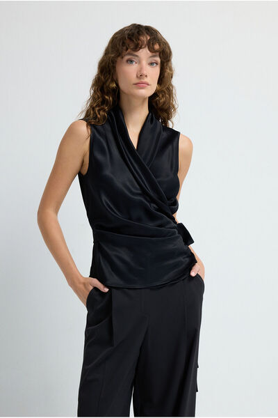 adL Bağlama Detaylı Anvelop Bluz