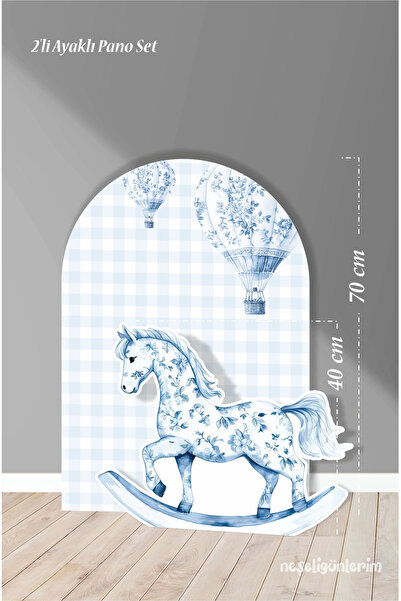 neşeli günlerim Set de 2 panouri cu picioare, fundal albastru cu balon zburător Pötikare, tematică cal balansoar / 70 cm - 40 cm
