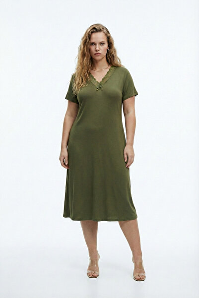 Elisho Lace Detailed Bamboo Flared Skirt Dress