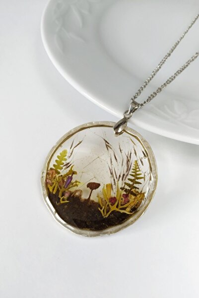 Halley Concept Custom Handmade Flower Design Resin Women's Necklace