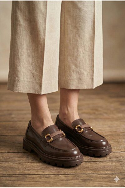 Bitmedeniste Жіночі туфлі-лофери з товстою підошвою, золотистою пряжкою та деталями