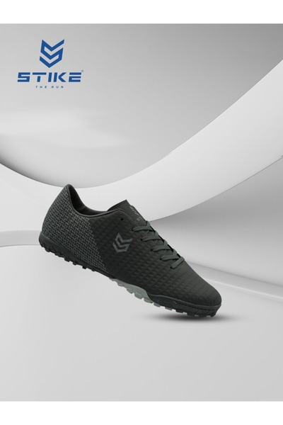 Stike Football Shoe