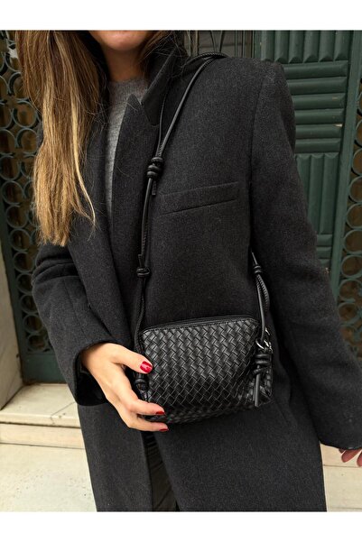 Tina İstanbul Örgü Dokulu Ayarlanabilir Askılı Deri Mini Çanta Siyah
