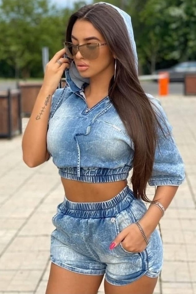 OEMN Compleu denim format din bluza scurta cu gluga si pantaloni scurti