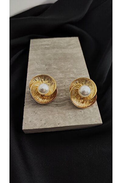 Desire Gold Renk İnci Detaylı Lotus Küpe