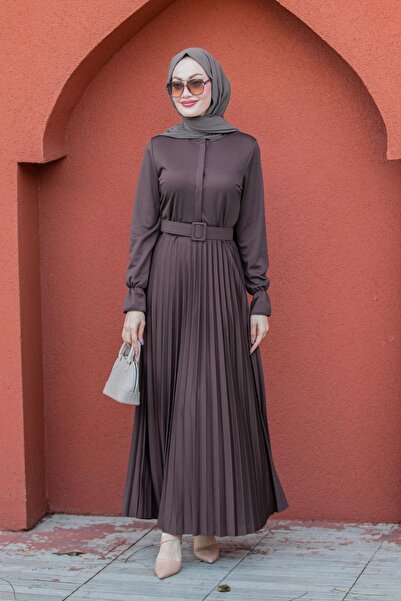 Tesettür Çarşım Piliseli Kemerli Çelik Örme Elbise-Kahve