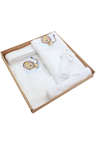 PRICHINDEL Set de botez din muselină, 7 piese, Leul Albastru, brodat, alb