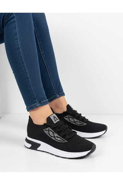 VARLIK AYAKKABI أحذية تريكو من القماش المرصع بالأحجار للموسم الجديد