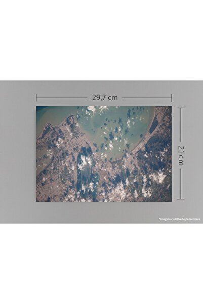 VreauPoster A4 Poster Earth from Space, ISS Expedition 30 View, NASA Photogra...