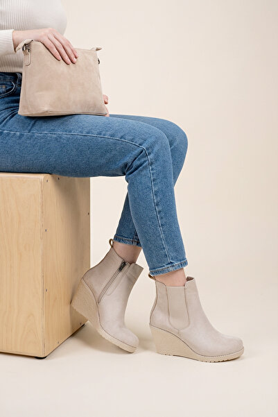 FEMME Γυναικείες μπότες με ελαστικό φερμουάρ και σφήνα τακούνια Florea