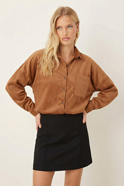 armonika Women's Camel Pocket Oversized Slim F Corded Fabric Velvet Shirt Arm-24K001076