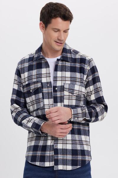 Tudors Men's Regular Fit Relaxed Fit Winter Plaid Double Pocket Snap Button Shirt