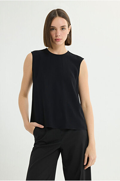 Love My Body Bisiklet Yaka Arkası Çıt-çıt Detaylı Kolsuz Bluz