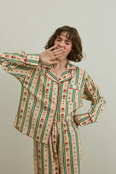 Fahhar طقم بيجامة قطنية منقوشة على شكل قلب باللون البيج