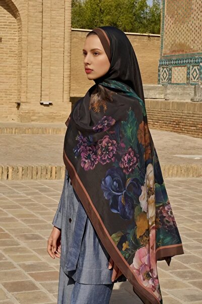 ED Scarf شال فيسكوز بني اللون من فلوريس فلوش