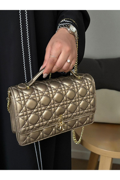 GENERAL High quality shoulder bag with accessories