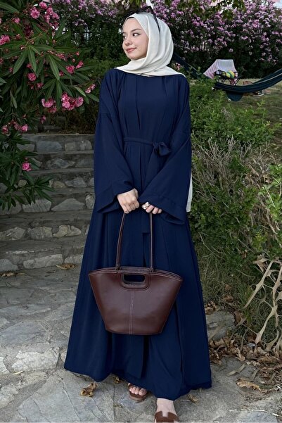 Kübra Yiğit Cupra İç Elbiseli Abaya