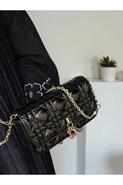 GENERAL High quality shoulder bag with accessories