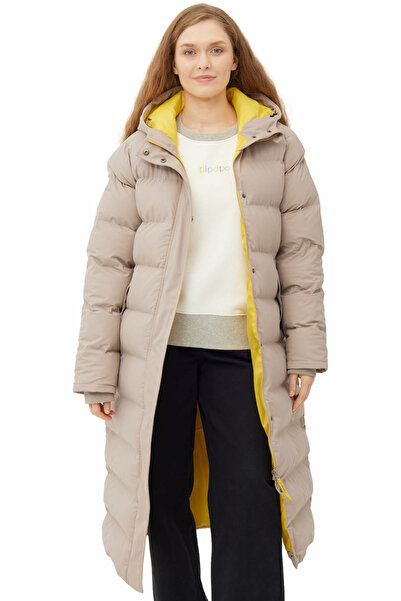 Derbe Steppmantel für Damen