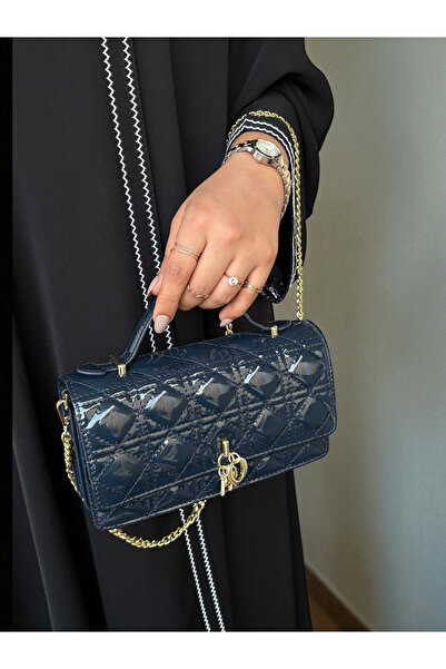 GENERAL High quality shoulder bag with accessories