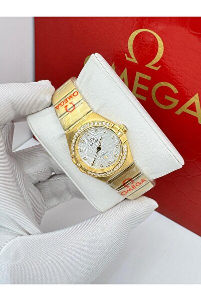 CN ساعة أوميغا كونستليشن (Omega Constellation) النسائية – ذهبية وفاخرة