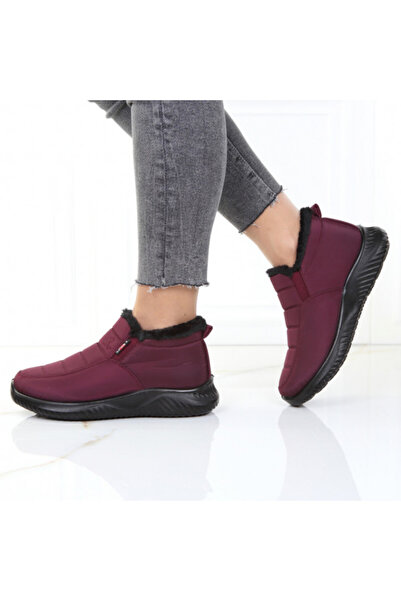 Noema burgundy fur-lined boots