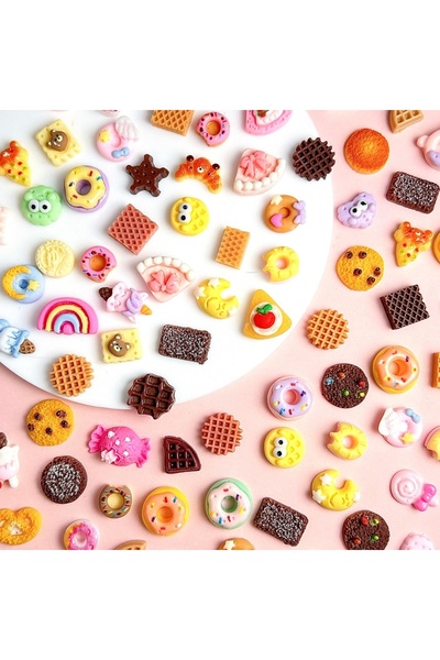 Choice مجموعة متنوعة من 50 قطعة من البسكويت المقلّد على شكل دب كرواسون، زينة أظافر، كعكة دونات مرسومة بشكل إبداعي