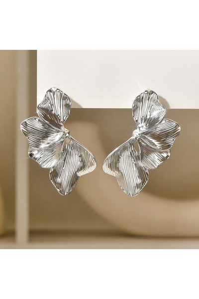 Choice أقراط أذن أنيقة فضية اللون على شكل أوراق الجنكة نصف زهرة للنساء بتصميم بتلات ذهبية اللون