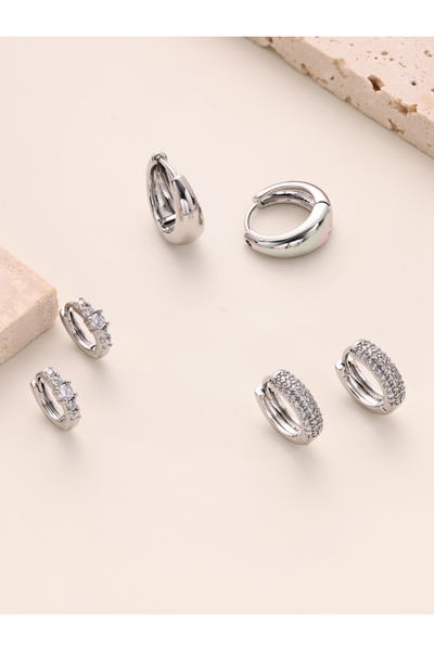 Choice طقم من 3 أزواج من الأقراط الفضية الصغيرة المطلية بالذهب عيار 14 قيراطً...