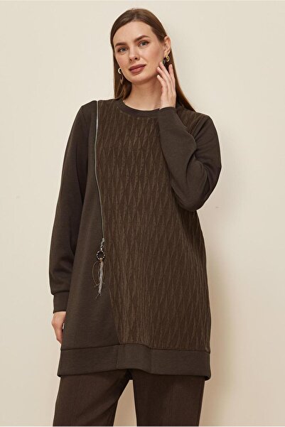 Alvina تيونيك رياضي بتفاصيل إكسسوارات 46156