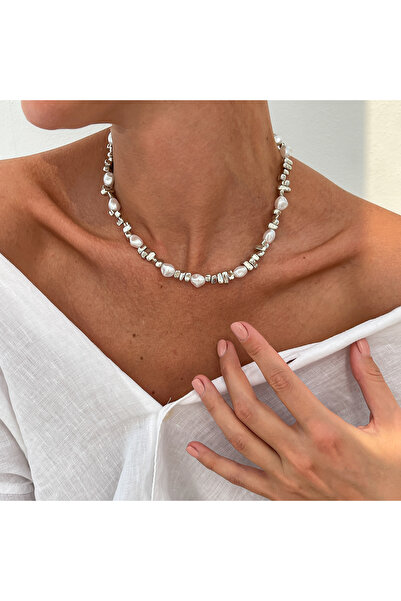 Choice قلادة فضية اللون من إنجيمارك بتصميم إبداعي غير منتظم من البلاستيك بسلس...