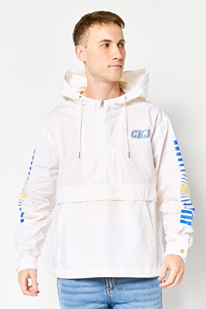 Calvin Klein جاكيت جينز رجالي مقاوم للرياح بشعار العلامة التجارية، أبيض