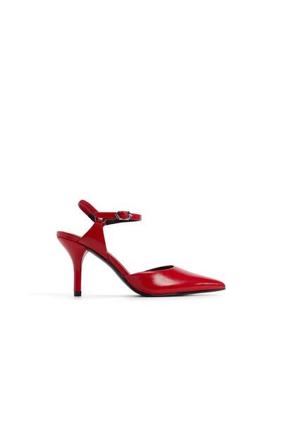 Call it Spring نيلا / أحذية بكعب