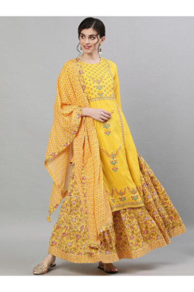 Ishin By Styli Women Yellow Embroidered Kurta with Skirt and Dupatta Set