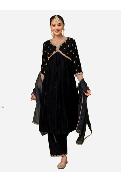 KASYA By Styli Black Velvet Embroidered Kurta with Pants and Dupatta Set