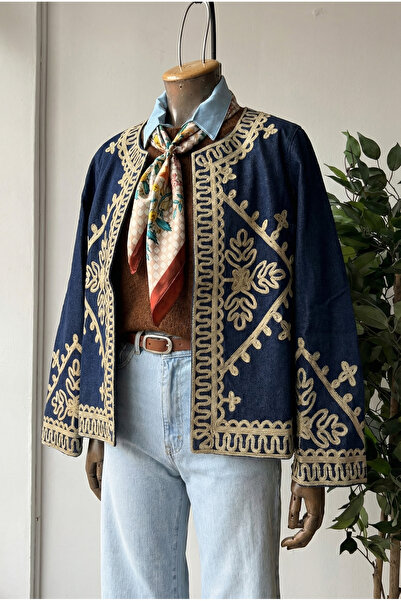 FEMELLE Women's Beige Embroidered Cotton Jacket