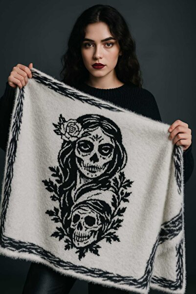 Mask ماركة شالات تريكو نسائية حديثة بتصميم خاص ''كاترينا نوار'' - ملمس ناعم، خفيف وعصري (170 × 70 سم)