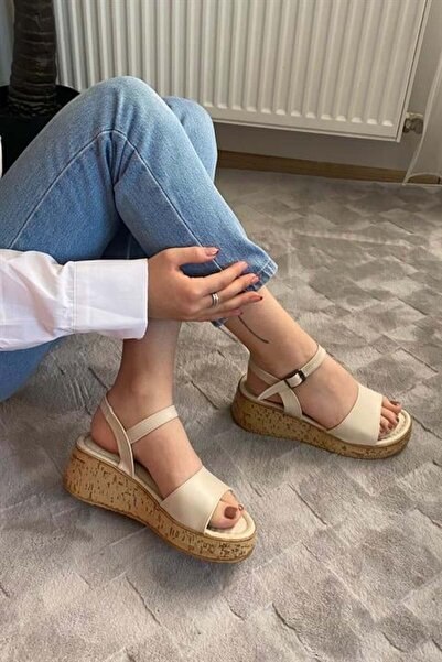 Les Passent صندل نسائي من الجلد البيج البوهيمي بحزام واحد ونعل سميك من الفلين...