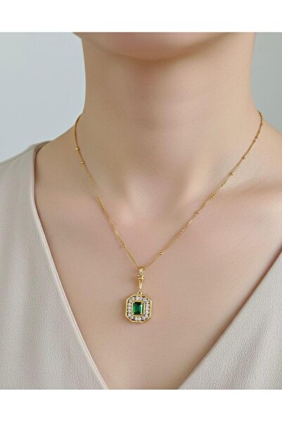 Stilbenim قلادة من الفولاذ باللون الأخضر الزمردي