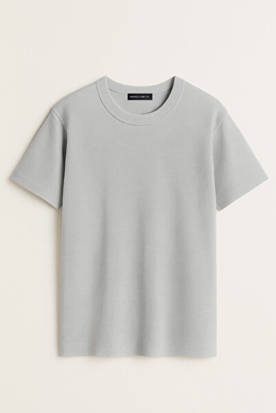 BARRELS AND OIL تي شيرت رجالي من قماش الوافل - رمادي داكن