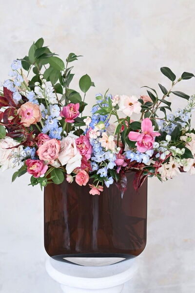 Paşabahçe مزهرية نود بليد متوسطة الحجم مصنوعة يدويًا بلون الكراميل