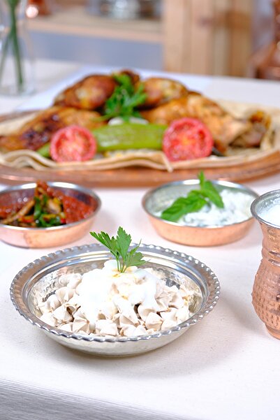 Saatistan Bakır İç-Dış Kalaylı Beyran Tabağı, Zarif ve Şık Sunum İçin Ideal