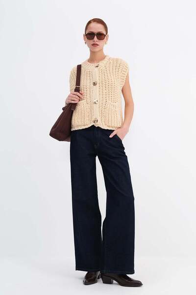 Addax Gold Button Thick Knit Vest Y2934