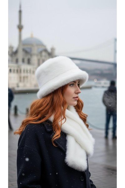 la_hatun Plush Imported White Hat and Inner Scarf Set 2026