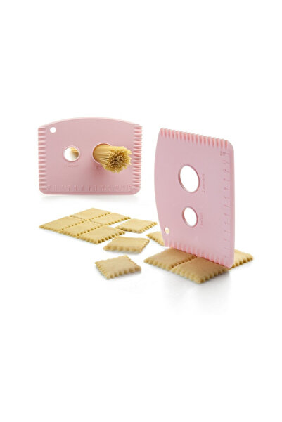 iBiLi dough scraper, plastic, 12x12 cm, pink