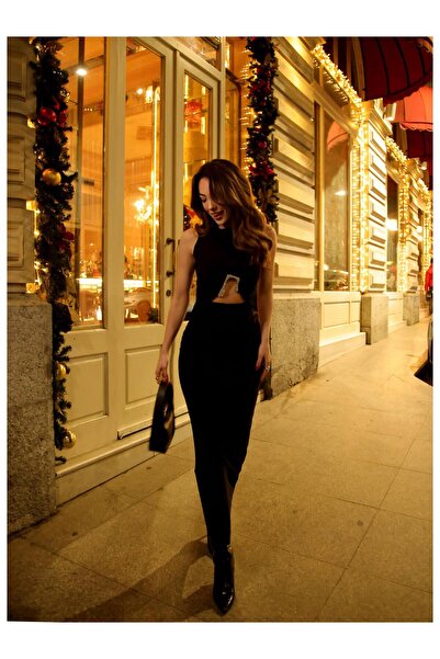 Coral 20168 Beli Aksesuarlı Pencereli Kolsuz Elbise Siyah