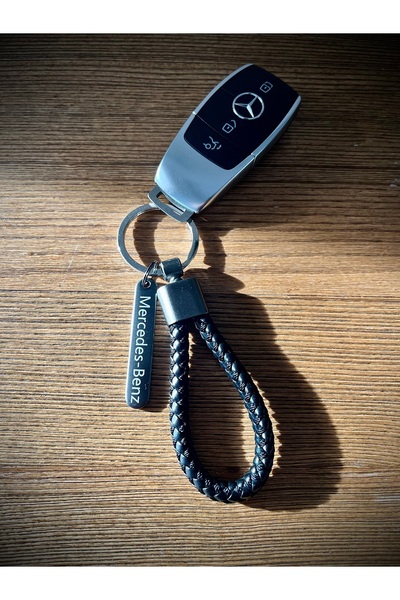 MERCEDES Benz Keychain Hand-Knitted (Limited Edition)