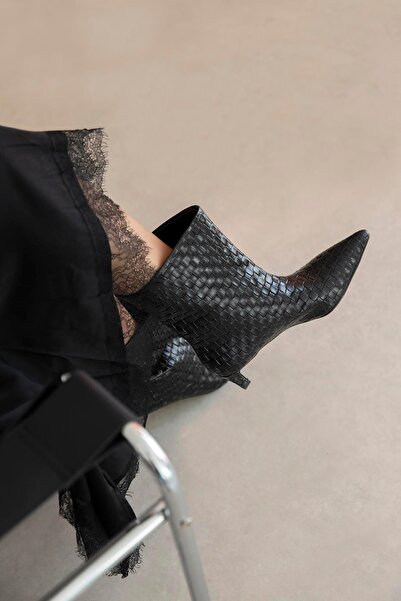 STRASWANS Zoey Women's Knitted Detail Leather Boots Black